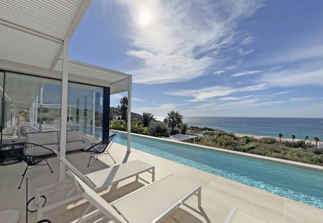 Adamar - Zona de piscina